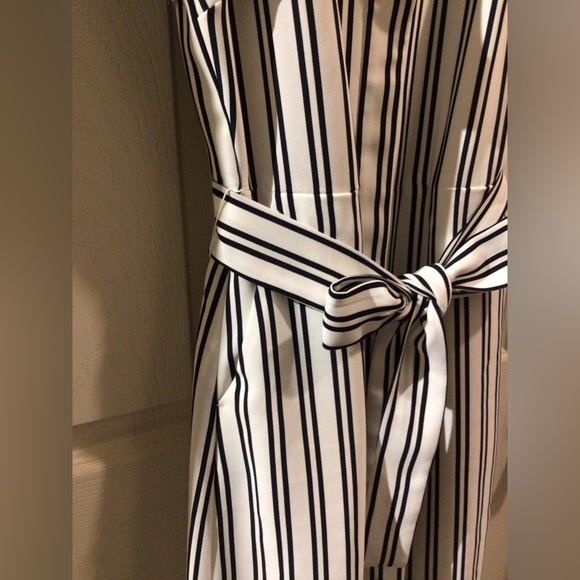 Banana Republic brand new without tags long button down dress. Size 4 - Picture 7 of 12